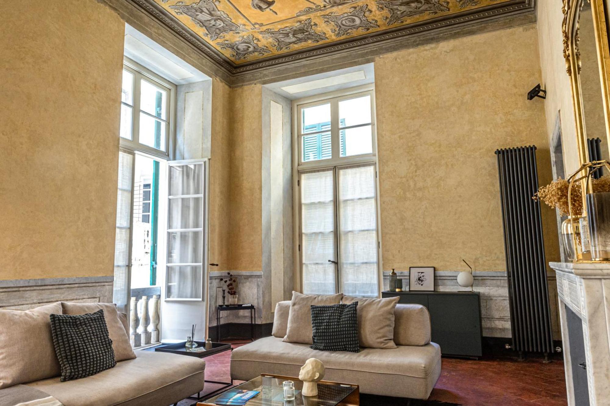 Eleven Luxury - Dimora Affrescata Del '500 A Pochi Passi Dall'acquario Apartment
